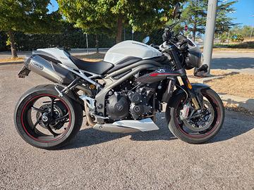 Triumph Speed Triple RS 1050