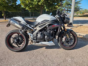 Triumph Speed Triple RS 1050