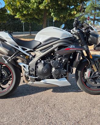 Triumph Speed Triple RS 1050