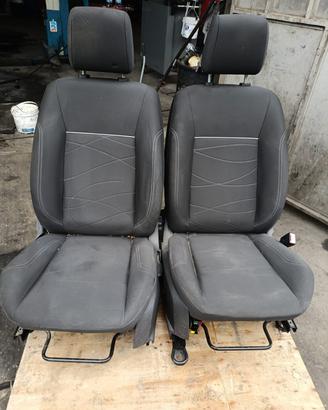 Interni/sedili completi Ford Fiesta 5 porte 2010