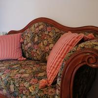 Divano fiorato stile classico - vintage
