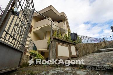 APPARTAMENTO - FABBRICATO RECENTE CON SOLO 2 UNITÀ