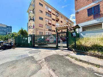 3 LOCALI A NAPOLI