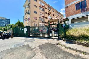 3 LOCALI A NAPOLI
