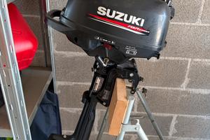 Tender e motore fuoribordo Suzuki 2.5 CV