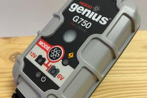 Carica batterie moto