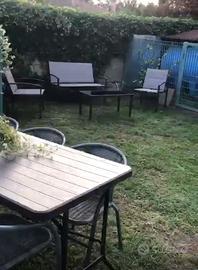 Set Giardino/Terrazzo – divano, Poltrone Tavolino