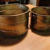 Coppia portavasi ottone martellato