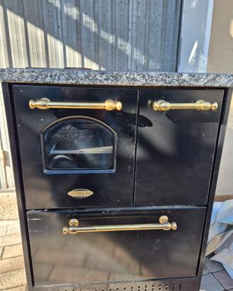 Stufa CADEL a legna con forno
