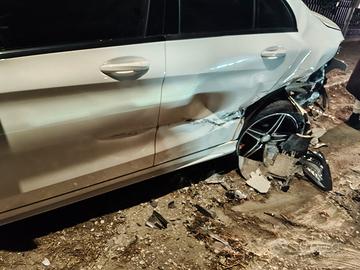 MERCEDES INCIDENTATA. C220 cdi 4 matic premium 