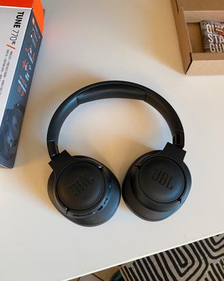JBL Tune 770NC