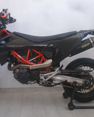KTM 690 SMC R del  2020 FURIA