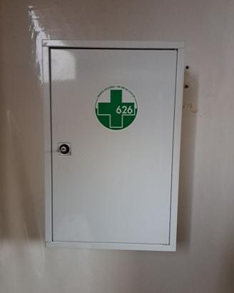 Armadietto Pronto soccorso in metallo