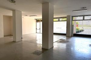 Negozio 157 mq con garage - Mestre centro