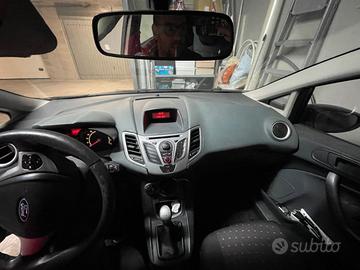 Ford Fiesta benzina con impianto gpl