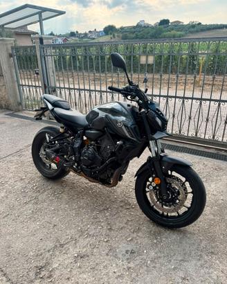 Yamaha Mt07 35 KW con accessori  2024