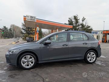 VOLKSWAGEN GOLF 8 MILD HYBRID 1.5 eTSI 150 CV ACT