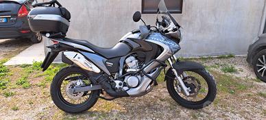 Honda Transalp XL700V