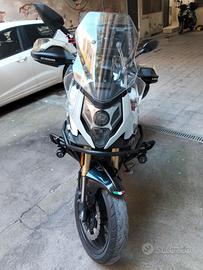 CF Moto 650MT
