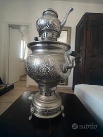 Samovar antico + brocca orientale decorativa con v