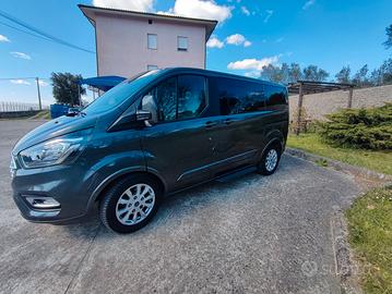 ford tourneo 9 posti