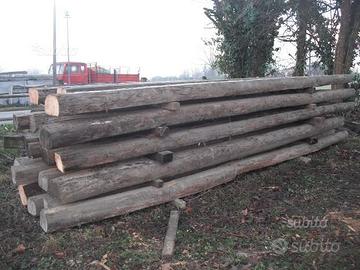 Travi antichi in pino rosso