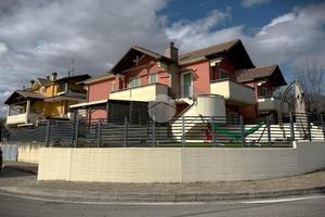 4 LOCALI A COLLI AL METAURO