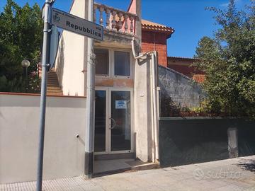 Villacidro - Locale in centro