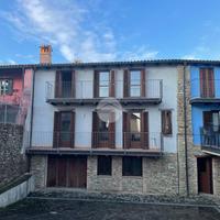 CASA SEMINDIPENDENTE A MURAZZANO