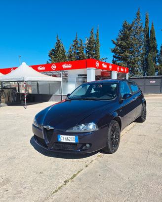 Alfa romeo 147