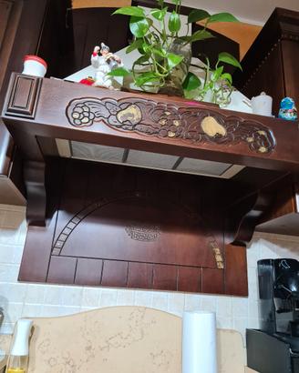 cucina in legno fatta a mano