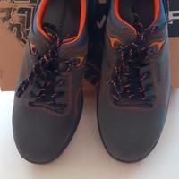 Scarpe antinfortunistica nuove n. 40 Modyf