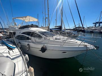 AZIMUT 42 FLY