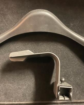 Gruccia porta abiti BMW