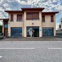 NEGOZIO A SAN GIOVANNI AL NATISONE