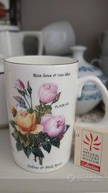 tazza mug porcellana decorata con rose botaniche