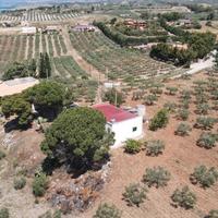 Villetta singola con vasto terreno a disposizione