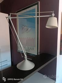 lampada da tavolo  Flos