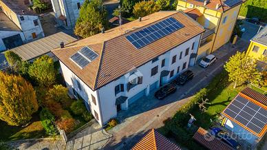 CASA SEMINDIPENDENTE A SANT'ILARIO D'ENZA