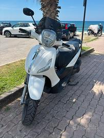 Piaggio Beverly 300