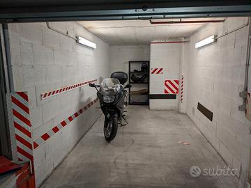 Posto moto microcar Viale Liegi