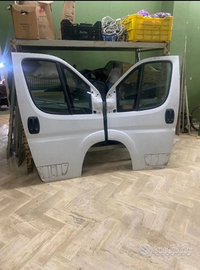 Porta dx e sx universali furgone con vetro incluso