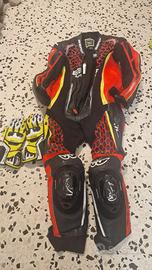 Tuta in pelle moto + guanti Berik