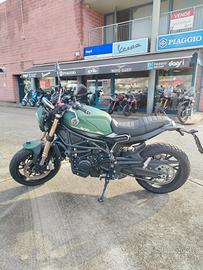 Benelli Leoncino 800