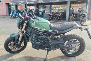 Benelli Leoncino 800