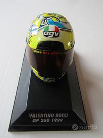 Casco Minichamps 1/8 GP 250 1999 V. Rossi