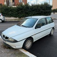 Lancia Y Elefantino Blu