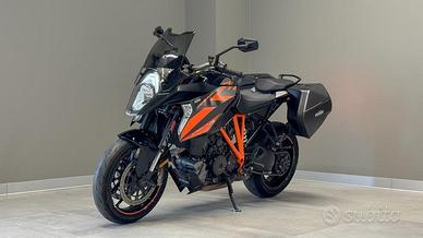KTM 1290 Super Duke GT my16