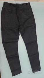 Pantaloni neri taglia 42