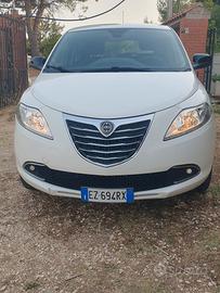 SUPER : Lancia Ypsilon full, Turbo/Metano - Intern